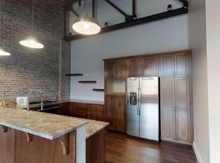 155 W Main St APT 3, Decatur, IL 62523