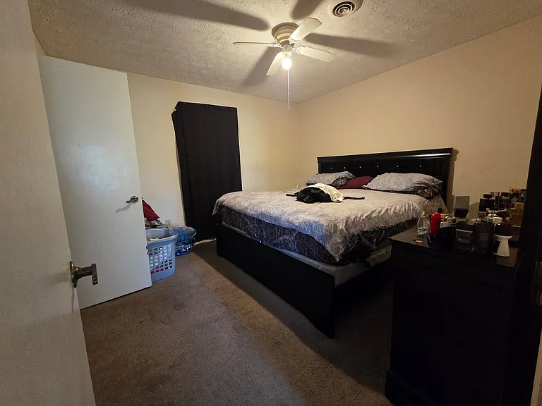 109 Howell Way #4 — Photo 5