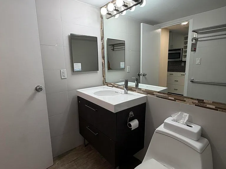 19201 Collins Ave #1122 — Photo 17