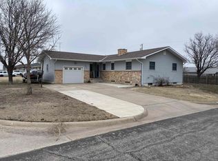 1401 6th St, Victoria, KS 67671