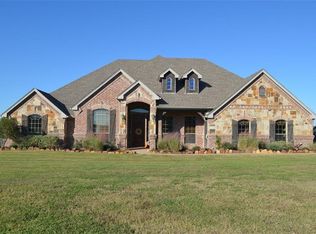 724 Singing Quail Trl, Haslet, TX 76052