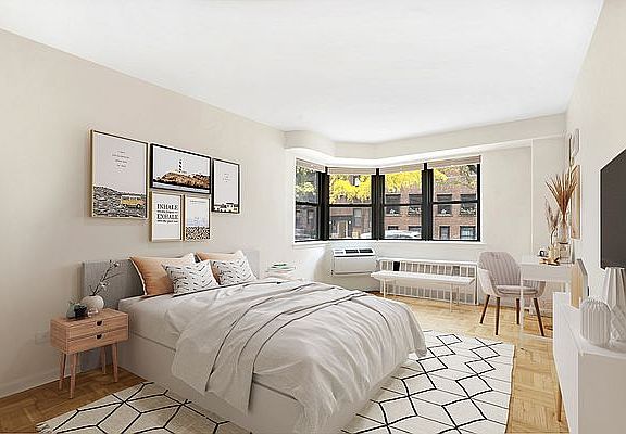 3rd image of 320 E 54th St APT 1D