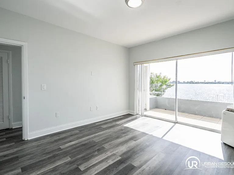 7927 East Dr #260 — Photo 18