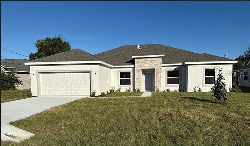 1st image of 11 Fallwood Ln