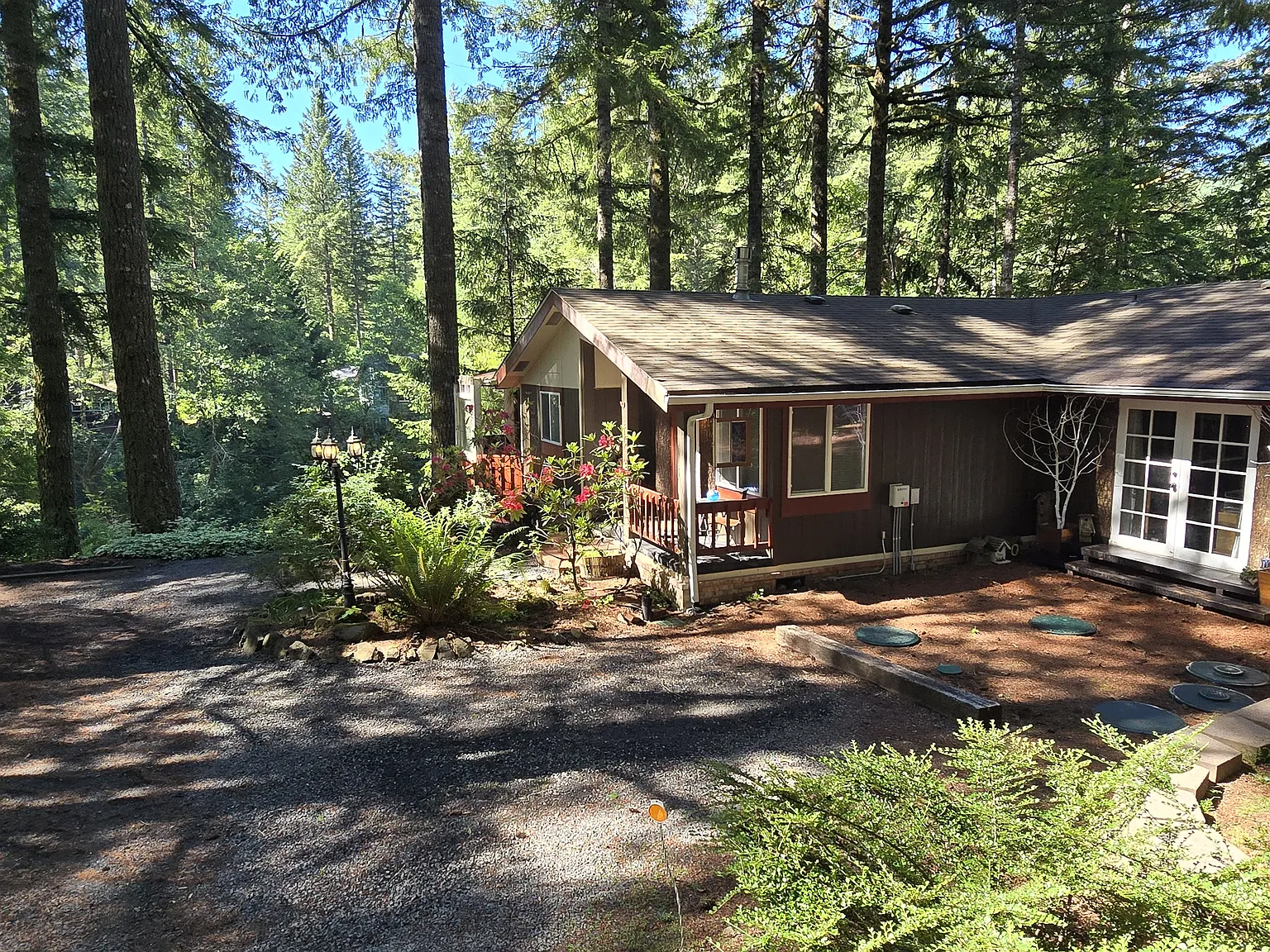 3 bed, 1000 sqft, $2,800 — Photo 4