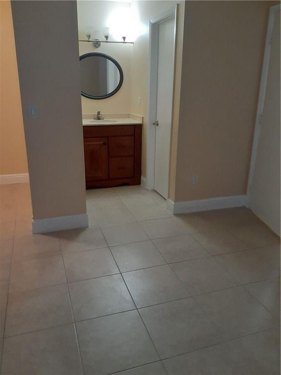 1247 SW 46th Ave APT 1307, photo 9