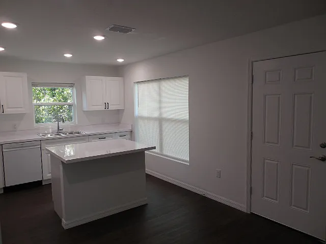 10311 Usher Street, Spring Hill Fl. 34608 Brand New 2-bedroom 2 bath — Photo 4