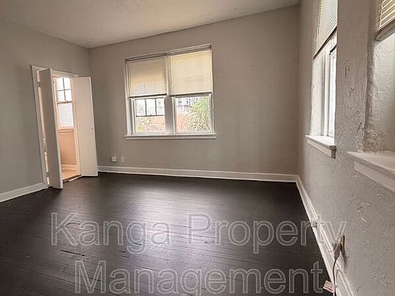 3rd image of 523 24th St APT 12