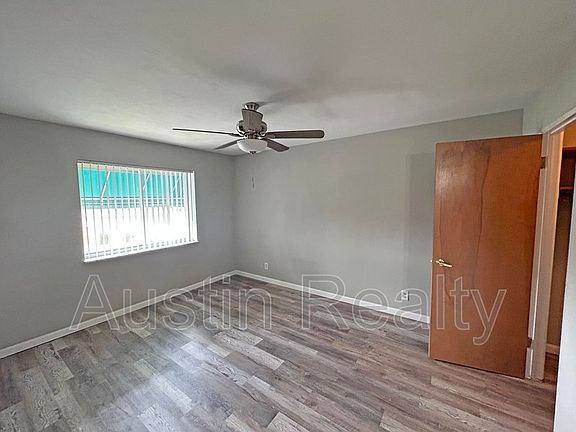 3rd image of 2727 Hampton Ave APT 304