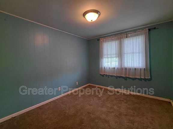 5th image of 14433 Morse St