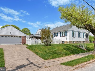 2036 Lott Ave, Philadelphia, PA, 19115