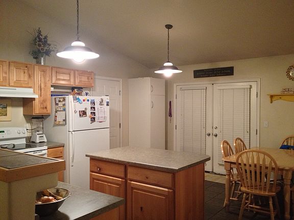 3rd image of 1093 N 1700 W