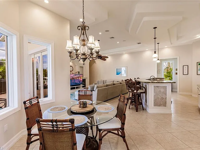 950 Snowberry Ct — Photo 15