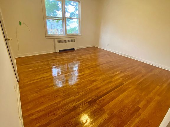 3rd image of 155 Beacon Hill Dr #1B3