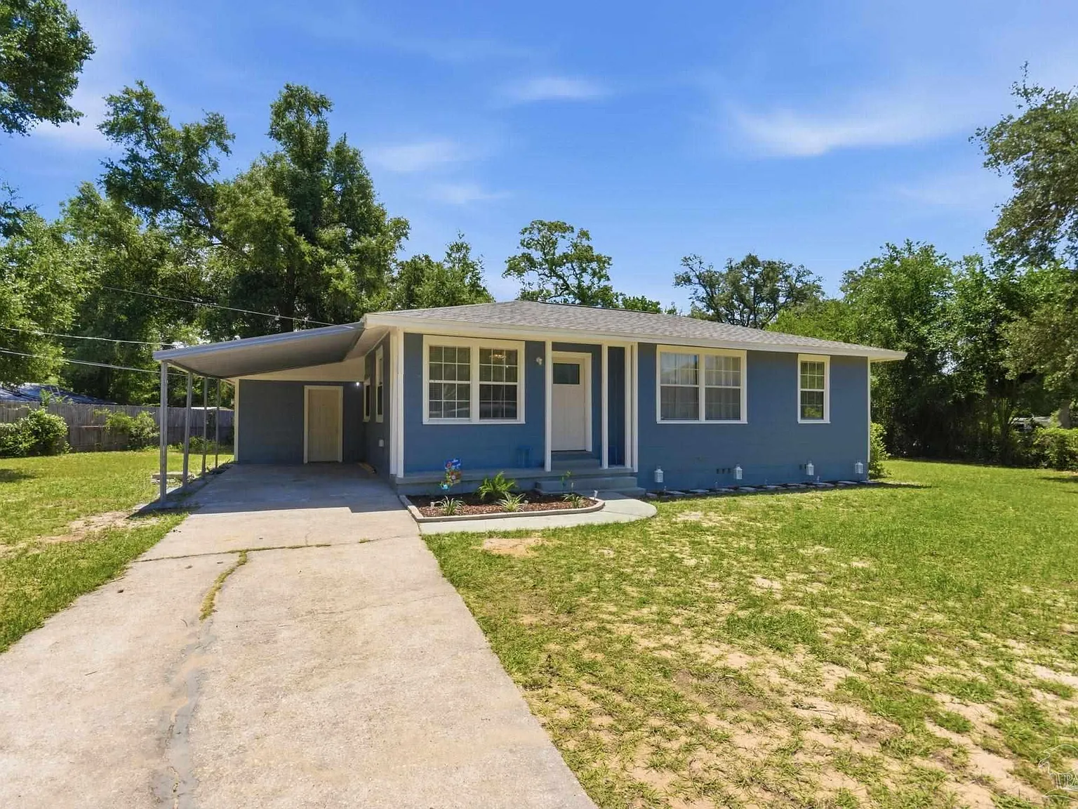 4 bed, 1401 sqft, $2,000 — Photo 4