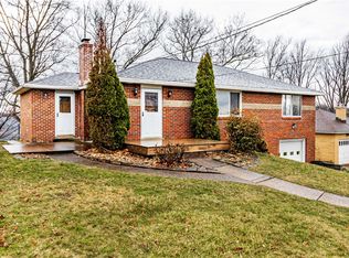 5025 Bateman Ln, Jeannette, PA
