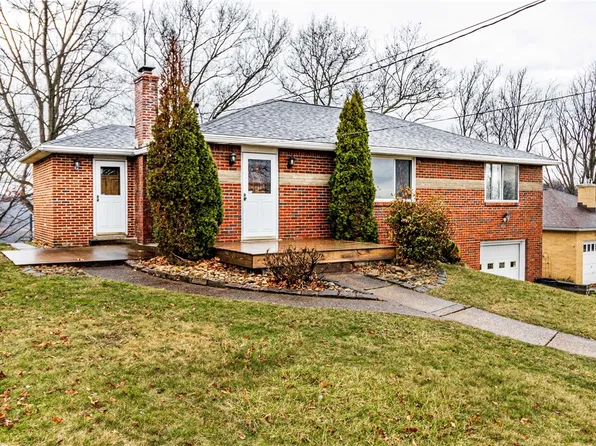 5025 Bateman Ln, Jeannette, PA 15644