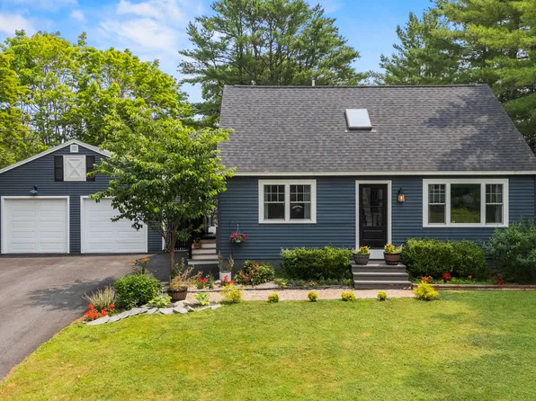 4 Ellen Circle, Yarmouth, ME 04096