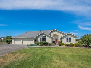 102 Quail Meadows Dr, Sequim, WA 98382