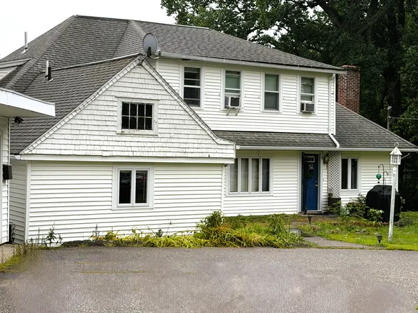 9 Ellen Ln #A, Woodstock, CT 06281