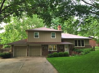 2804 Brad Ln, Manhattan, KS 66502