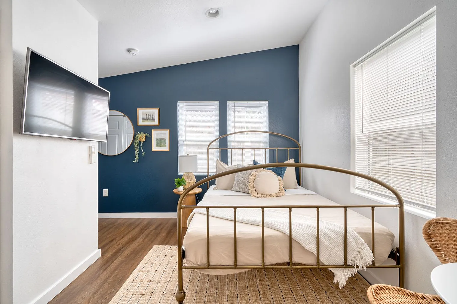 Studio, 1.0 bath, 290 sqft, $2,565 — Photo 3