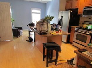 3 Christian St, Philadelphia, PA 19147