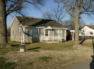 420 Glenstone Dr, Carthage, MO 64836