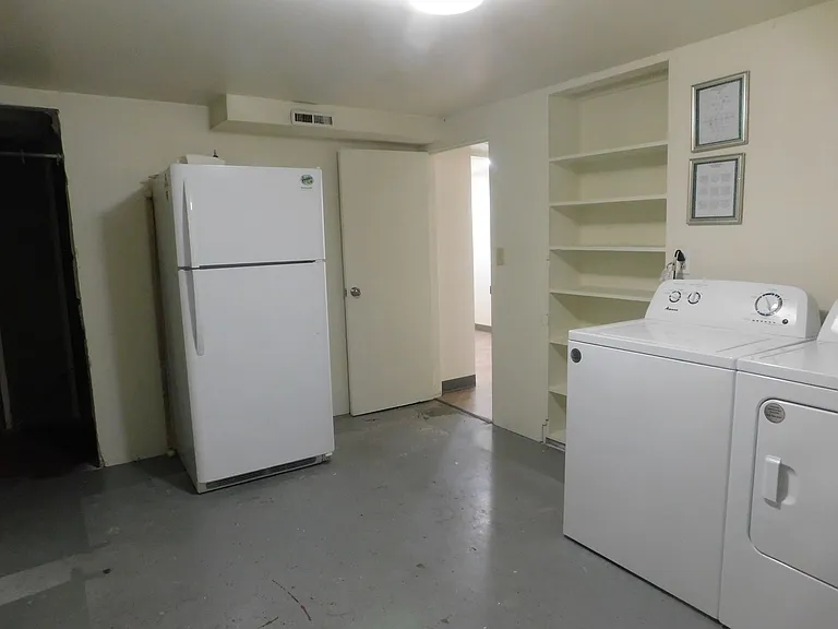 941 Walnut Ave — Photo 18