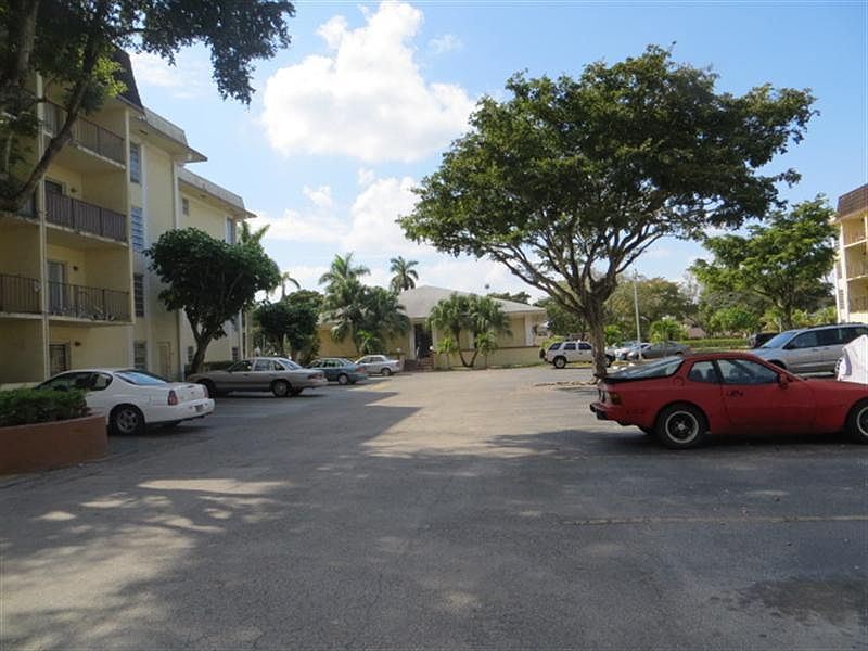 1st image of 11925 NE 2nd Ave #B201