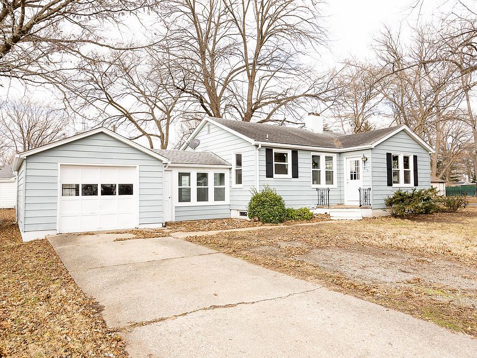 215 N Bernard St, Mascoutah, IL 62258 Zillow