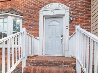 905 Park Place Dr, Kernersville, NC 27284