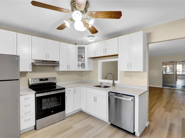 58 Hearthside Drive #58, Mount Sinai, NY 11766