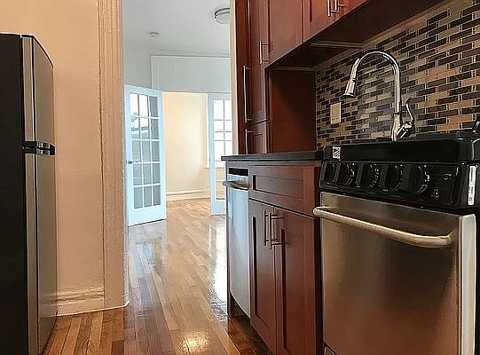1st image of 117 Perry St #22A