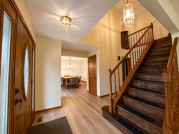 5th image of 6 Heather Ln