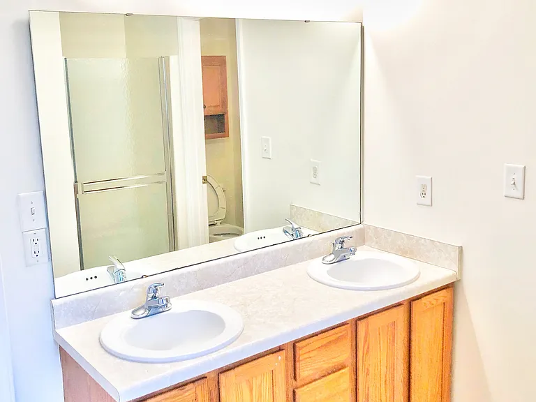 2707 Stadium Dr — Photo 7