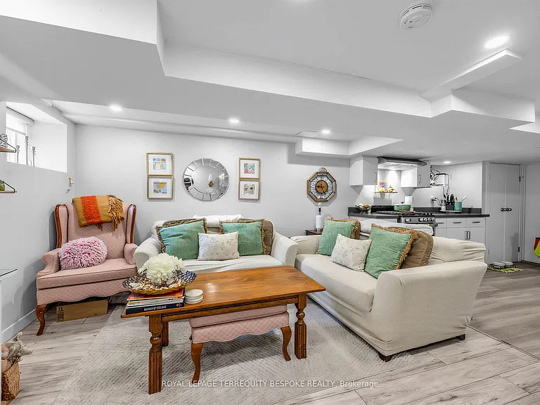 61 Chelsea Ave #1 — Photo 9