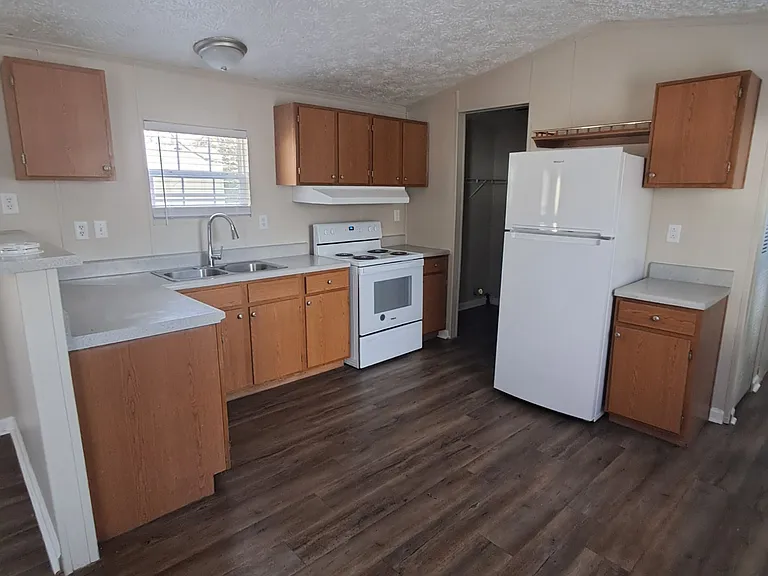 Royal Oaks Estates — Photo 13