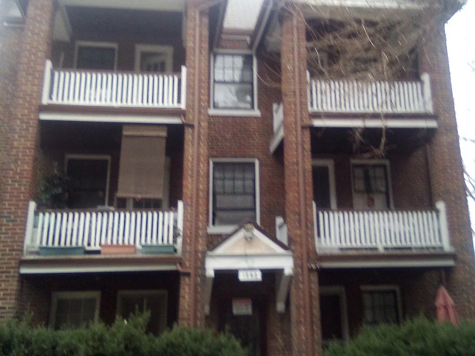 1263 Elsinore Ave #5