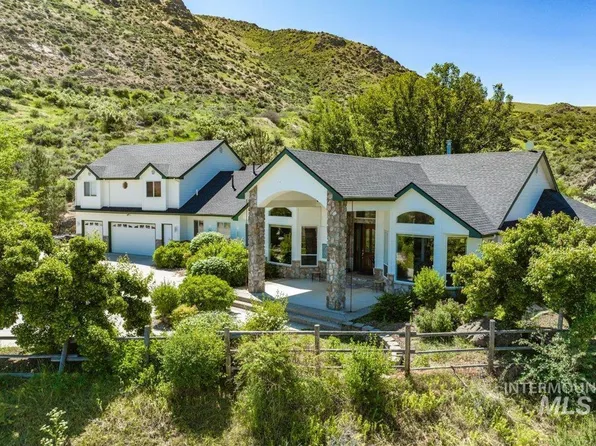 7 Spring Creek Dr, Horseshoe Bend, ID 83629