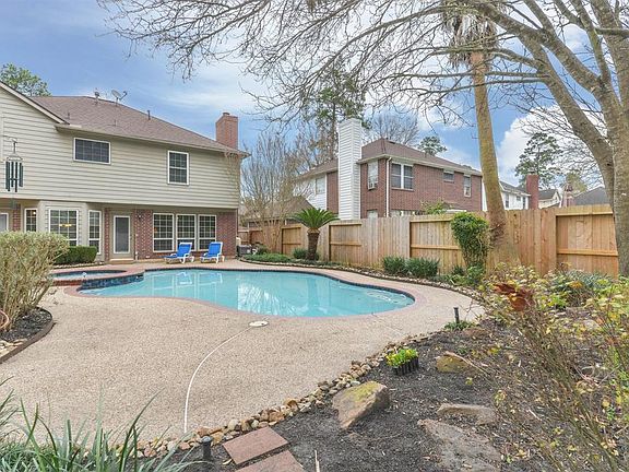 2nd image of 4923 Echo Falls Dr