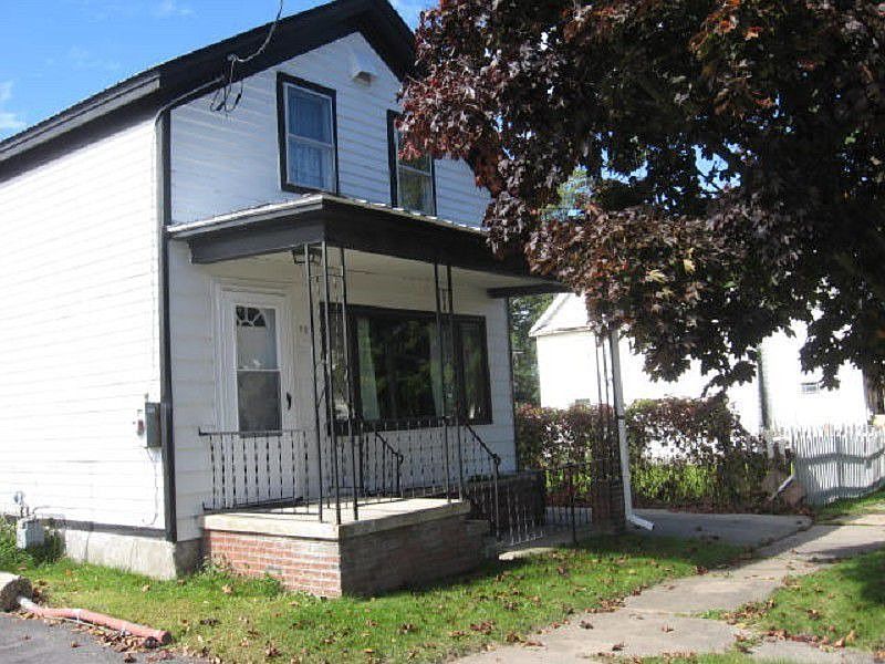 729 Congress St, Ogdensburg, NY 13669 Zillow