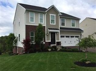 1023 Forest Lane Dr, Canonsburg, PA 15317