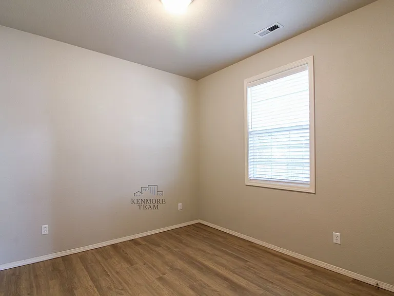 5407 Mariner Ln — Photo 10
