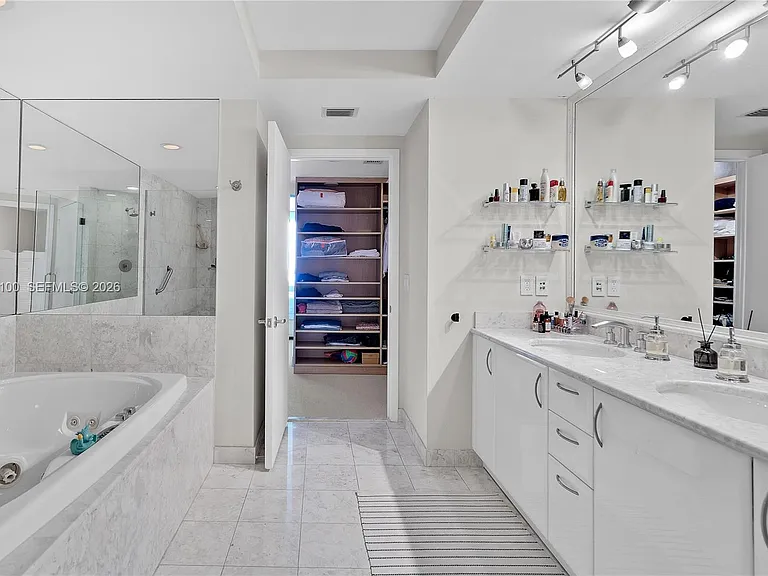 1331 Brickell Bay Dr #2007 — Photo 7