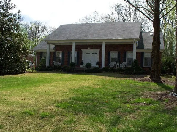 1204 Dogwood Dr, Murray, KY 42071