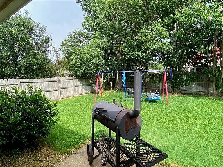 1206 Mullins Ct — Photo 23