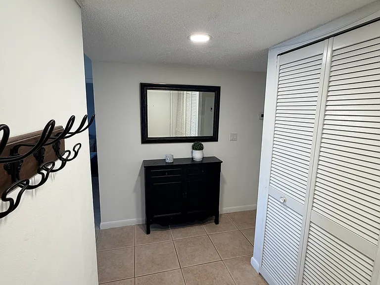 643 N Keene Rd #B — Photo 4