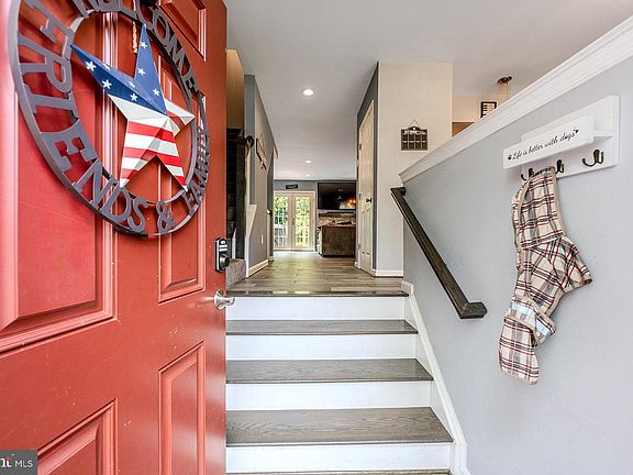 5th image of 6003 Little Brook Ct
