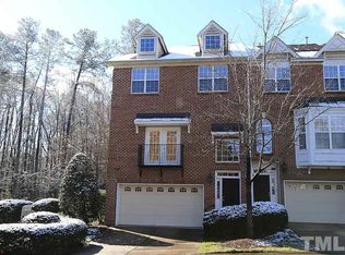 128 Cabernet Dr, Chapel Hill, NC 27516